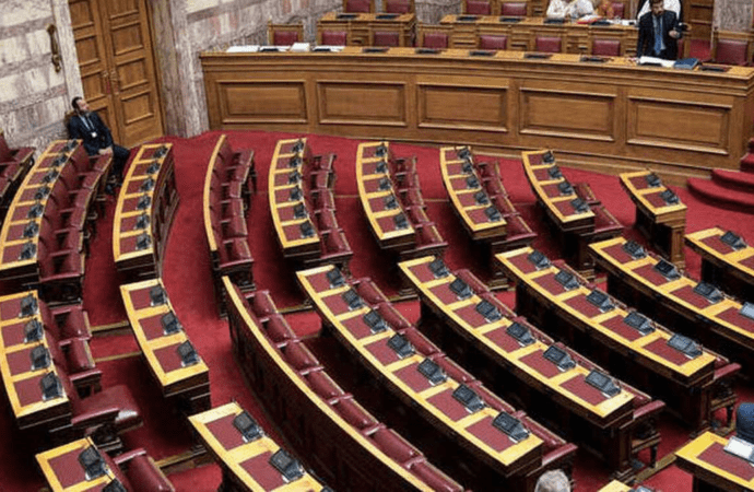 Πέντε πρώην πρωθυπουργοί μεταξύ των 300 της νέας Βουλής