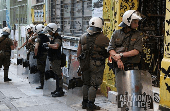 Αποχή που αγγίζει το 93% στις επαναληπτικές εκλογές στα Εξάρχεια