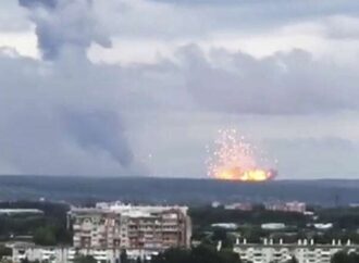 Εκρήξεις και πυρκαγιά σε αποθήκες πυρομαχικών στη Σιβηρία – Eκκενώθηκαν οικισμοί