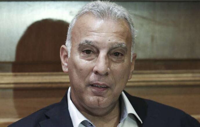 Άγνωστοι βεβήλωσαν το γκράφιτι που ήταν αφιερωμένο στον Νίκο Γκάλη