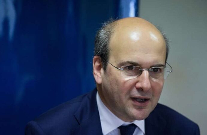 Εθελουσία έξοδος και κυνήγι κακοπληρωτών στο σχέδιο διάσωσης της ΔΕΗ