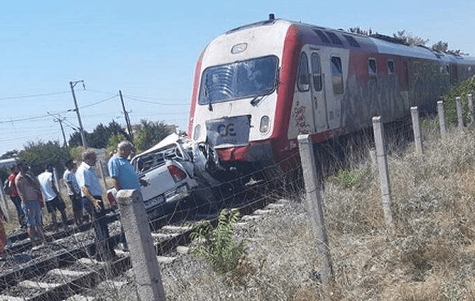 Θεσσαλονίκη: Νεκρή η συνοδηγός του Ι.Χ που συγκρούστηκε με αμαξοστοιχία
