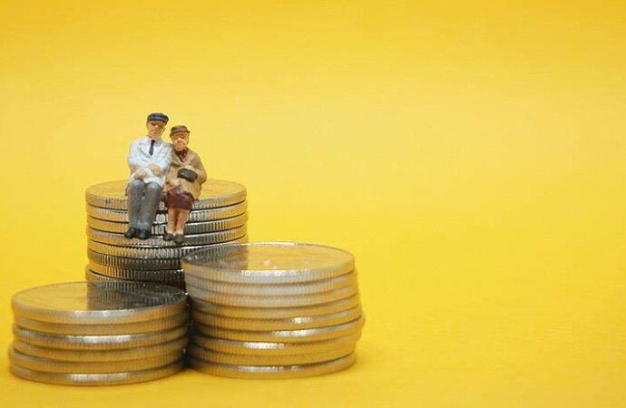 «Πολιτική λύση» για τα αναδρομικά ζητούν οι συνταξιούχοι