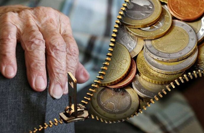 Συντάξεις: Αναρτήθηκαν τα εκκαθαριστικά – Δείτε τις προσωπικές διαφορές στο efka.gov.gr