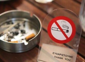 Αντικαπνιστικός νόμος: Πρώτη αντίδραση για καφέ, μπαρ και αργιλάδικα