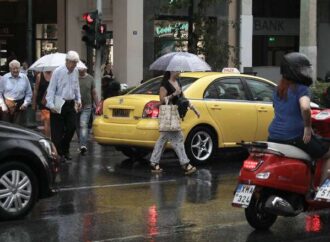 Καιρός: Βροχές, καταιγίδες και χαλάζι – Πού θα είναι έντονα τα φαινόμενα