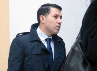 Ανατροπή στην υπόθεση Novartis – Μανιαδάκης: Δεν δέχθηκα απειλές από τον Στουρνάρα