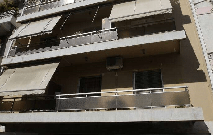 Έκρηξη σε πολυκατοικία στο Παλαιό Φάληρο