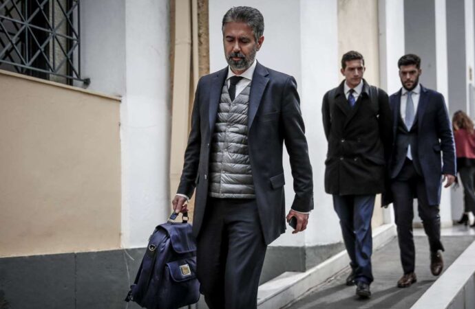 ΝΔ – ΚΙΝΑΛ: Ο Φρουζής τεκμηρίωσε την σκευωρία