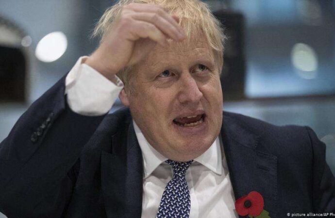 Ζήτησε συγγνώμη ο Μπόρις Τζόνσον από τους Βρετανούς