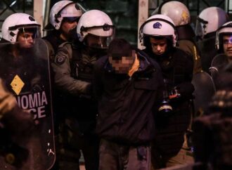 Αστυνομικές επιχειρήσεις σε πολυκατοικίες των Εξαρχείων – Επτά συλλήψεις