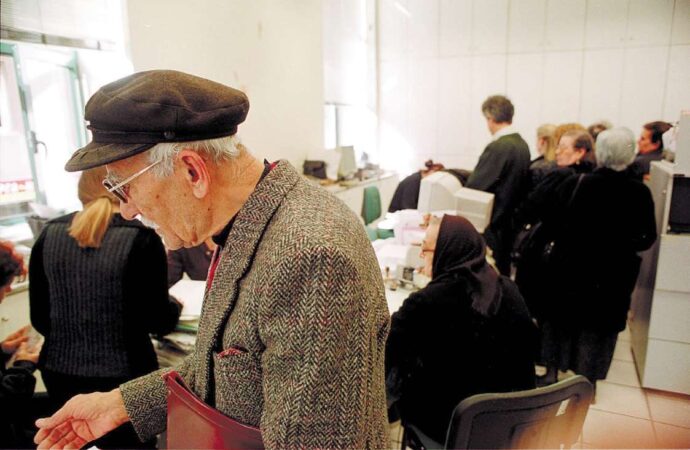 Τέλος στη μείωση 60% στις συντάξεις των εργαζόμενων συνταξιούχων