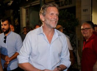 «Τορπίλη» στο συνέδριο του ΠΑΣΟΚ: Ο Γερουλάνος αμφισβήτησε τη Φώφη και έθεσε θέμα ηγεσίας
