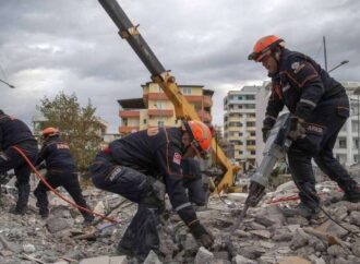 Από την Περιφέρεια Αττικής αναχώρησε κλιμάκιο γιατρών για την Αλβανία