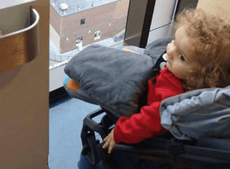 Παναγιώτης – Ραφαήλ: Χαμόγελα για το μικρό «αγγελούδι» – Βγήκαν τα αποτελέσματα των εξετάσεων