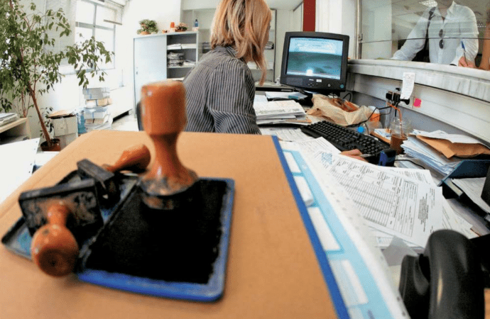 Δημόσιο: Όλες οι αλλαγές στην κινητικότητα, προσλήψεις, εταιρείες Δήμων, ιθαγένεια