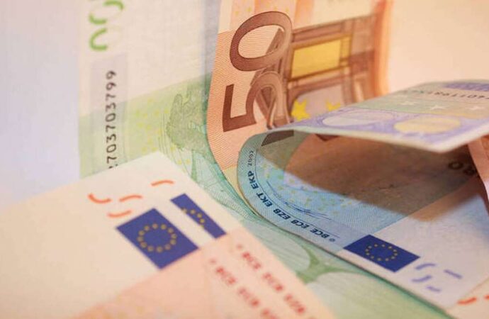 Σύνταξη 12 χρόνια νωρίτερα για 44 κατηγορίες εργαζομένων – Ποιους αφορά