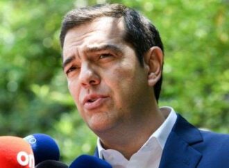 Τσίπρας: Είπα στον πρωθυπουργό να αναστείλει την ψηφοφορία για τις αμερικανικές βάσεις