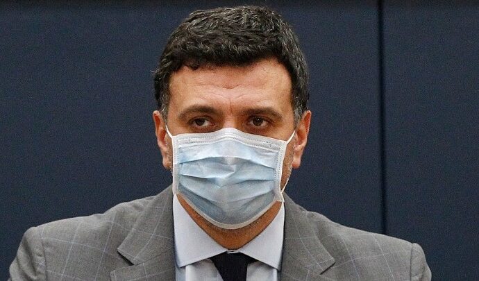 Β. Κικίλιας: Μήνα με το μήνα προσμένουμε να αυξάνονται οι ποσότητες των εμβολίων. Ανησυχητικές οι καθυστερήσεις παράδοσης