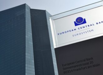 Φ. Λέιν: H οικονομία θα επανέλθει στα μέσα του 2022 στα επίπεδα που ήταν το 2019