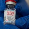 Εμβόλιο-Covid-19: Η Moderna προτείνει να γεμίζει τα φιαλίδια με επιπρόσθετες δόσεις