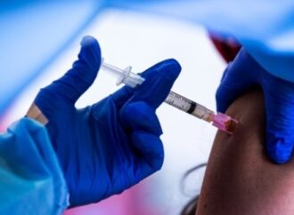 Περίπου 40.000 ψηφιακά πιστοποιητικά εμβολιασμού εκδόθηκαν μέχρι σήμερα, κάθε μέρα γίνονται περίπου 21.000 εμβολιασμοί