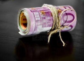 Από 19/03 οι αιτήσεις για τα 3.000 ευρώ σε επιχειρήσεις που παρέμειναν σε αναστολή τα Χριστούγεννα