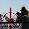 Το βαρέλι του πετρελαίου Brent ξεπέρασε το φράγμα των 70 δολ., για 1η φορά από τον Μάιο του 2019