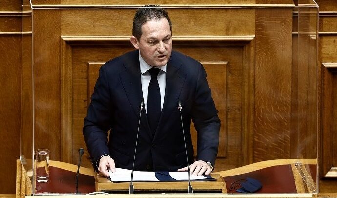 Στ. Πέτσας: Στοχευμένο μέτρο η ρύθμιση των 100 δόσεων για οφειλές σε ΟΤΑ – Υπογράφηκε χθες η σχετική ΚΥΑ – Ποια τα κριτήρια