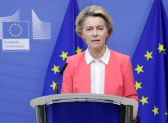 Ούρσουλα φον ντερ Λάιεν: Στις 17 Μαρτίου η υιοθέτηση της πρότασης για το «Πράσινο Ψηφιακό Πιστοποιητικό»