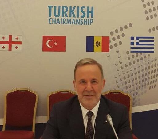 Όποιος σπέρνει ανέμους, θερίζει θύελλες