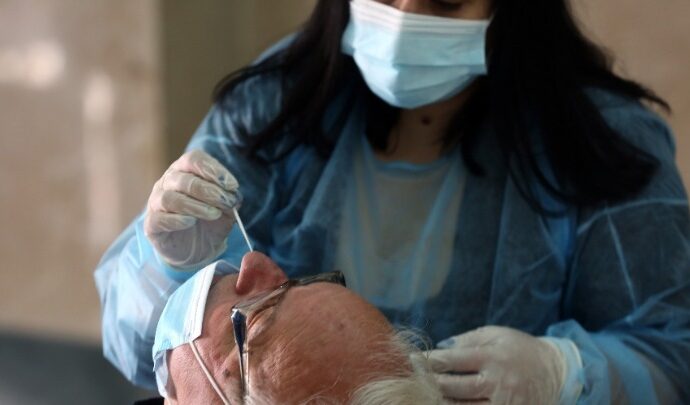 Κορονοϊός-Ελλάδα: 1.957 νέα κρούσματα, 43 θάνατοι, 661 διασωληνωμένοι