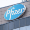 Η ΕΕ υπέγραψε την τρίτη σύμβαση με την Pfizer/Biontech για την αγορά 1,8 δισ. δόσεων εμβολίου το 2022 και 2023