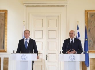 Συνάντηση Δένδια – Λαβρόφ στο Σότσι