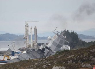 Αμετανόητος ο Ν. Φίλης, διαψεύδει Πρωθυπουργό, Καμμένο και Αρχιεπίσκοπο: Συνεννόηση με την Εκκλησία, αλλά «όχι» συναπόφαση.