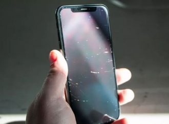 Προστασία οθόνης για iPhone X επιδιορθώνει μόνη της γρατζουνιές