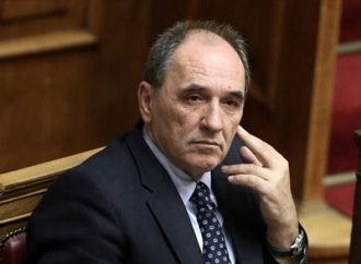 Σταθάκης: «Συγκεκριμένα funds σορτάρουν τη ΔΕΗ»