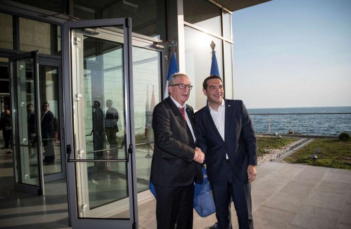 Politico για Πρέσπες: Ο Τσίπρας ξεπληρώνει τους δανειστές για το 2015