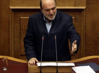 Αλεξιάδης: Δεν θα φορολογηθούν αναδρομικά τα εισοδήματα του 2015