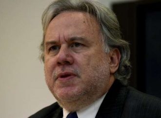 Κατρούγκαλος: Υποχρεωτική η χρήση του “Βόρεια Μακεδονία” από την ερχόμενη εβδομάδα