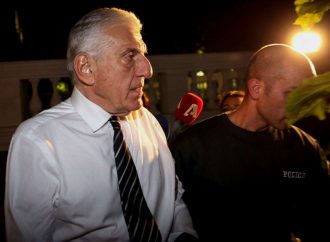 Διεθνή έρευνα για μίζες προκαλεί η δικογραφία για τον Γιάννο Παπαντωνίου και τις φρεγάτες