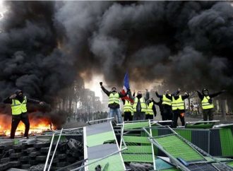 Οι μικρομεσαίοι μαύρισαν τον ΣΥΡΙΖΑ.Στην τέταρτη θέση ο συνδιασμός του.