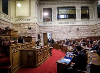 Ψηφίστηκε η Συμφωνία των Πρεσπών από την Επιτροπή Άμυνας και Εξωτερικών