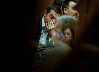Ανασχηματισμός: Τα δύο σενάρια του Μαξίμου