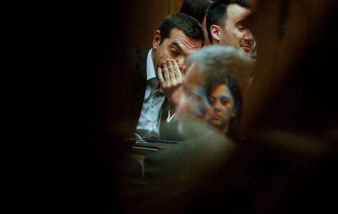 Ανασχηματισμός: Τα δύο σενάρια του Μαξίμου