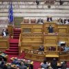 Κρίσιμη μέρα για την ψήφο εμπιστοσύνης: Με νύχια και με δόντια γαντζώνεται ο Τσίπρας στην εξουσία