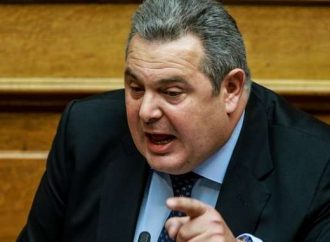Καμμένος: Η βόλτα με το κότερο, η Βούλτεψη και το “χτυπήσου κάτω”