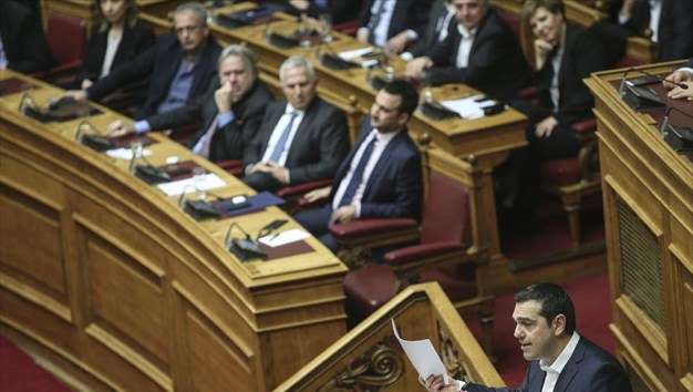 Ο διεθνής Τύπος για το «ναι» στην ψήφο εμπιστοσύνης
