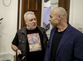 Υπό διάλυση το Ποτάμι – Αποχώρηση προαναγγέλλουν Ψαριανός-Αμυράς