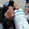 Απίστευτο! Ληγμένα χημικά πετούσαν στο Σύνταγμα!